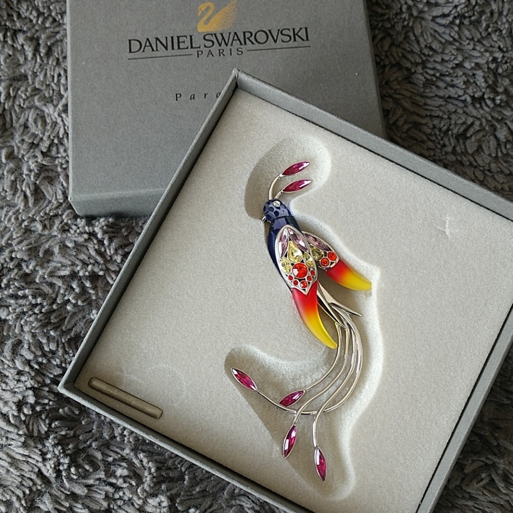 Daniel Swarovski Paradise Bird Pin Broach Vintage